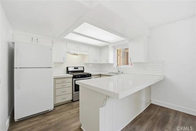13654 Red Hill, Tustin, CA 92780