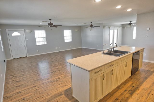 1709 County Road 441d, Brazoria, TX 77422