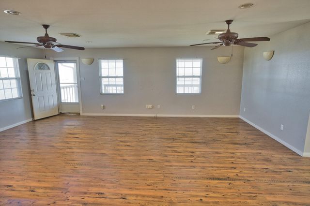 1709 County Road 441d, Brazoria, TX 77422
