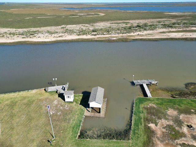1709 County Road 441d, Brazoria, TX 77422