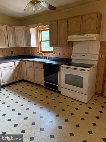 217 CARMEL RD, Millville, NJ 08332