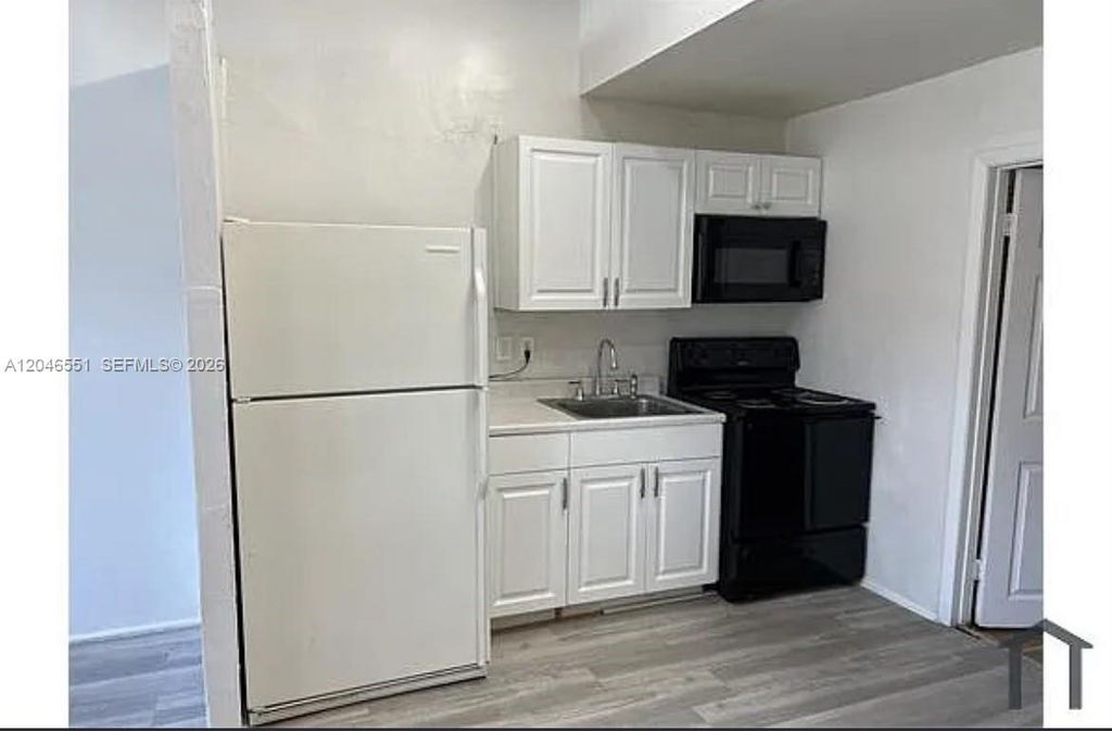 2205 Roosevelt Street 2, Hollywood, FL 33020