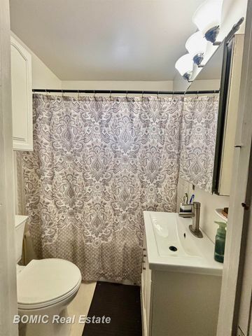 8190 Roosevelt Avenue, Mt Morris, MI 48458