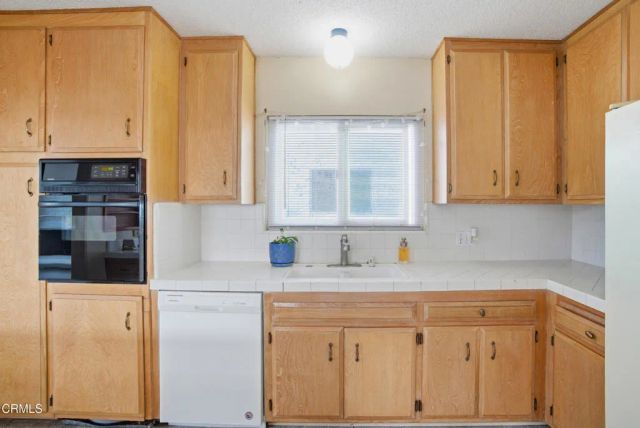 1341 Edgewood Way 23, Oxnard, CA 93030