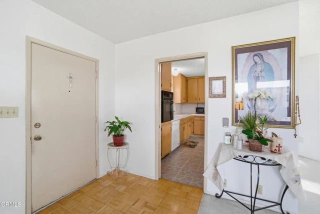 1341 Edgewood Way 23, Oxnard, CA 93030