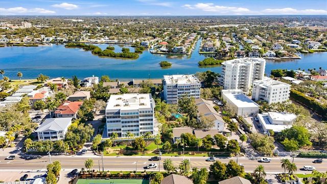 1201 E PEPPERTREE DRIVE 234, Sarasota, FL 34242