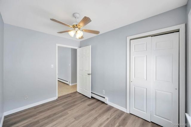 1 Vinyard Way, Coram, NY 11727