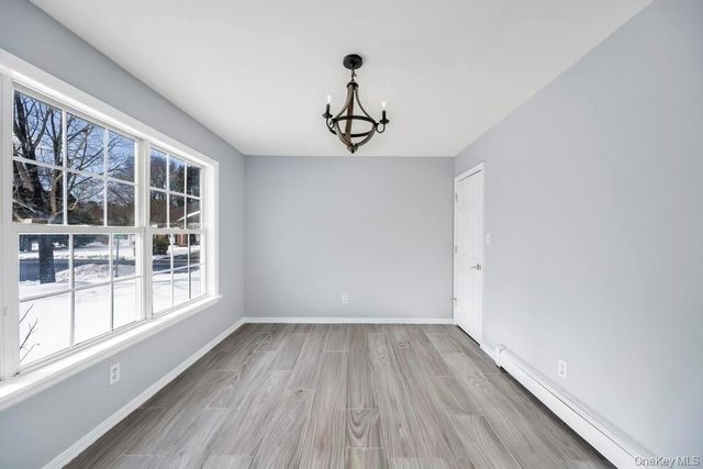 1 Vinyard Way, Coram, NY 11727