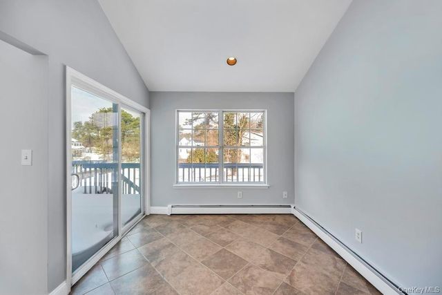 1 Vinyard Way, Coram, NY 11727