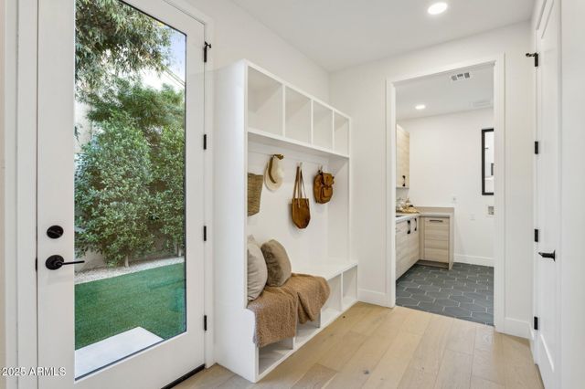 6313 N 10TH Drive, Phoenix, AZ 85013