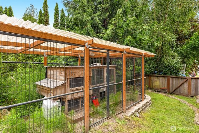 17021 76th Avenue W, Edmonds, WA 98026