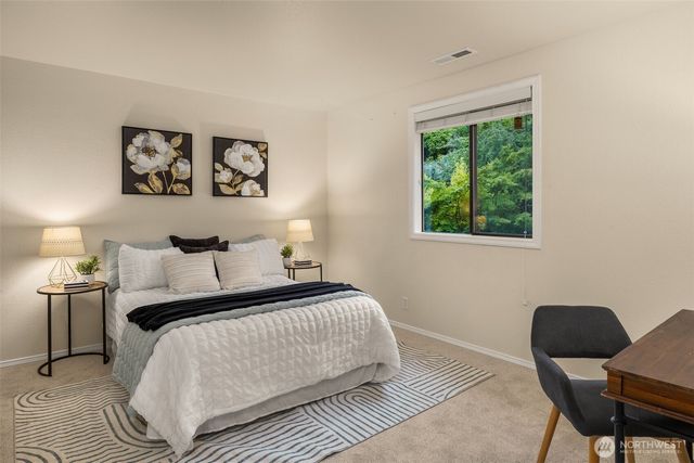 17021 76th Avenue W, Edmonds, WA 98026