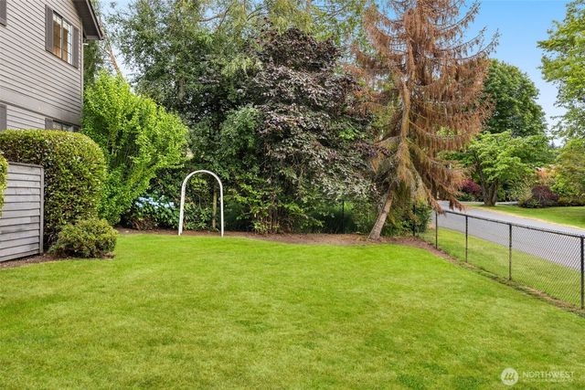 17021 76th Avenue W, Edmonds, WA 98026