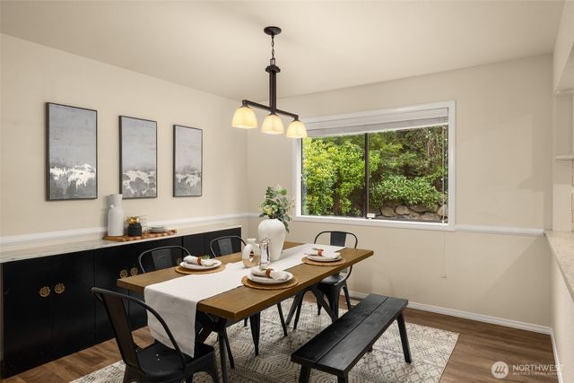 17021 76th Avenue W, Edmonds, WA 98026
