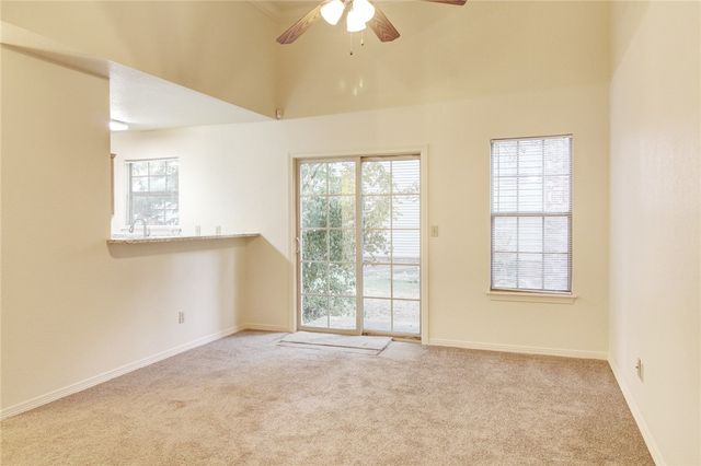 1730 N Chestnut Avenue, Fayetteville, AR 72703