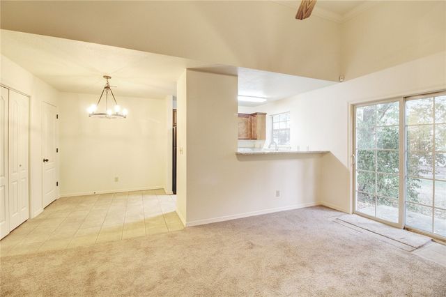 1730 N Chestnut Avenue, Fayetteville, AR 72703