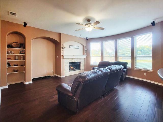 629 Unbridled Lane, Keller, TX 76248