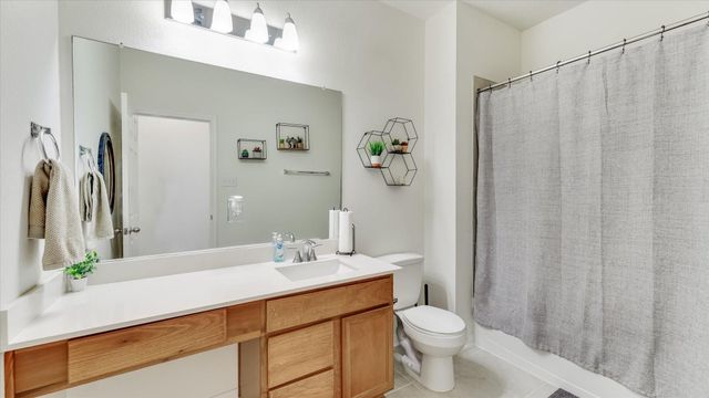 2003 Domeniko Drive, Fresno, TX 77545