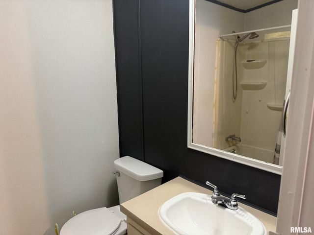 1215 FERRY Street, Metropolis, IL 62960