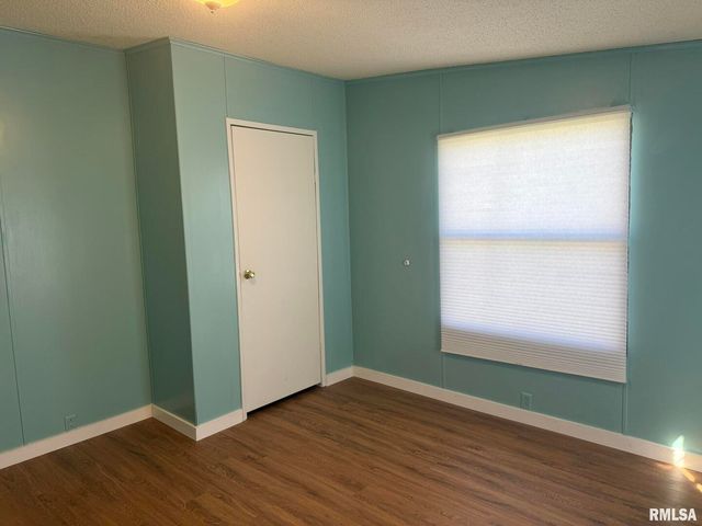 1215 FERRY Street, Metropolis, IL 62960