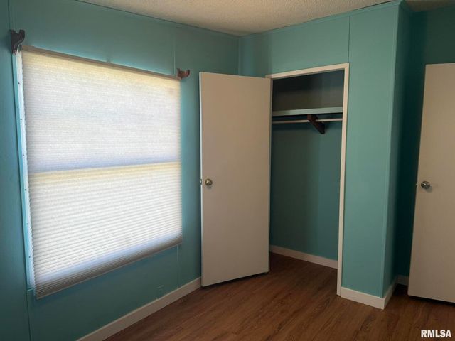 1215 FERRY Street, Metropolis, IL 62960