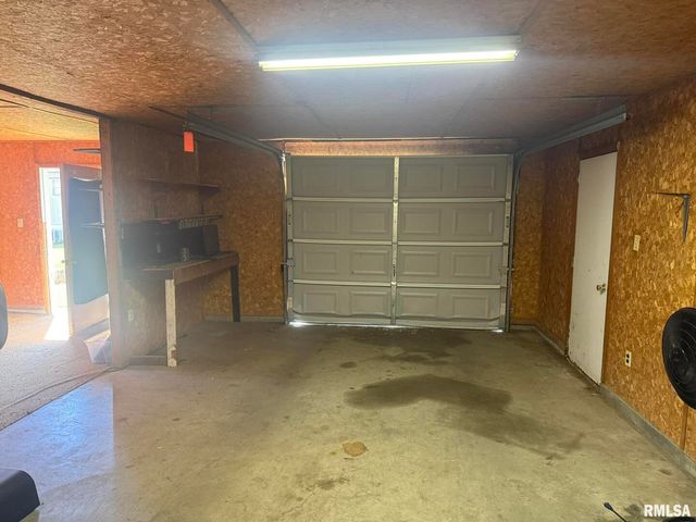 1215 FERRY Street, Metropolis, IL 62960