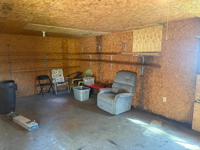 1215 FERRY Street, Metropolis, IL 62960