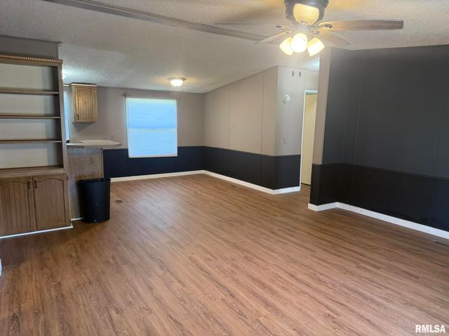 1215 FERRY Street, Metropolis, IL 62960