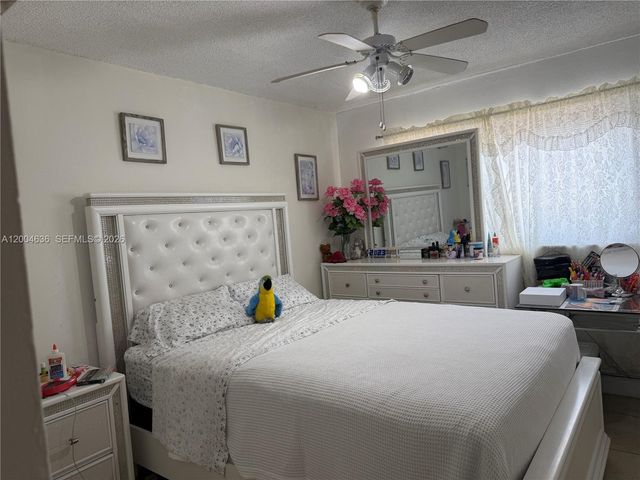 6950 W 6th Avenue 412, Hialeah, FL 33014