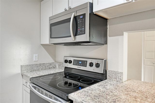 3282 S SEMORAN BOULEVARD 22, Orlando, FL 32822
