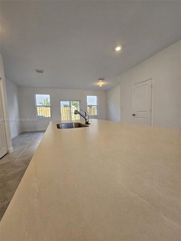 1148 SE 2nd Street, Florida City, FL 33034