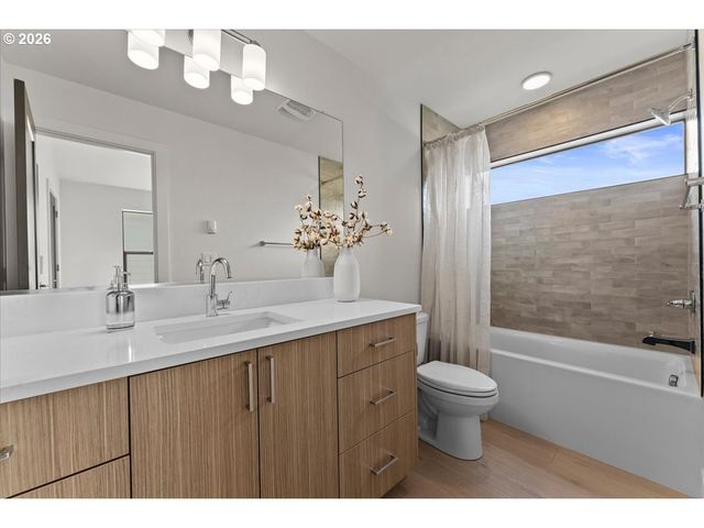 7884 Se 70th Ave, Portland, OR 97206