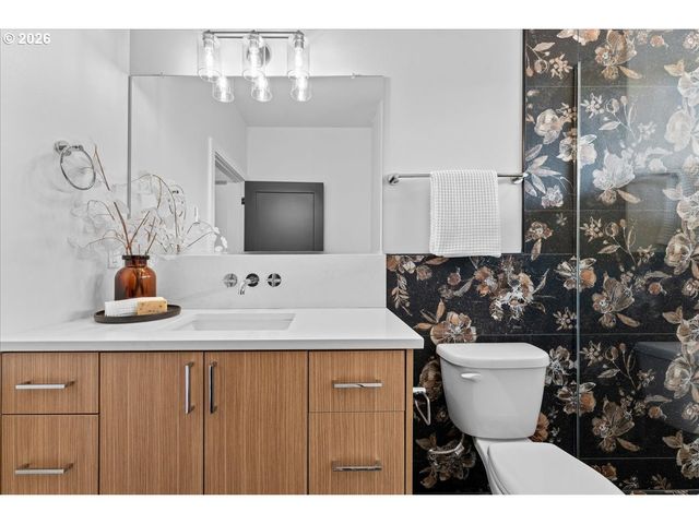 7884 Se 70th Ave, Portland, OR 97206