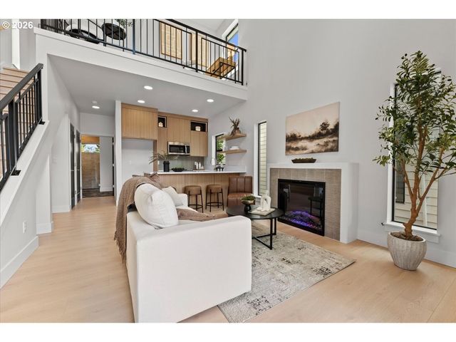 7884 Se 70th Ave, Portland, OR 97206