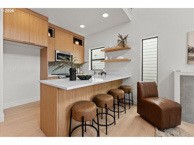 7884 Se 70th Ave, Portland, OR 97206