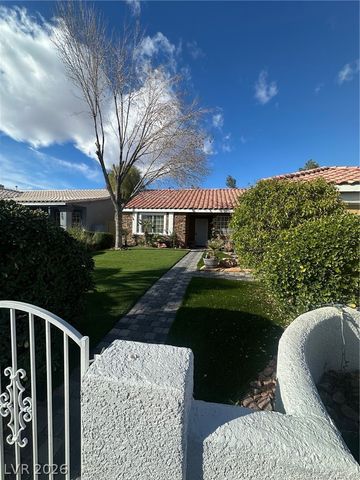 208 Breezy Shore Avenue, North Las Vegas, NV 89031