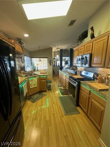 208 Breezy Shore Avenue, North Las Vegas, NV 89031