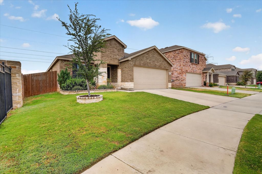 4409 Greenham Lane, Fort Worth, TX 76036 — exterior