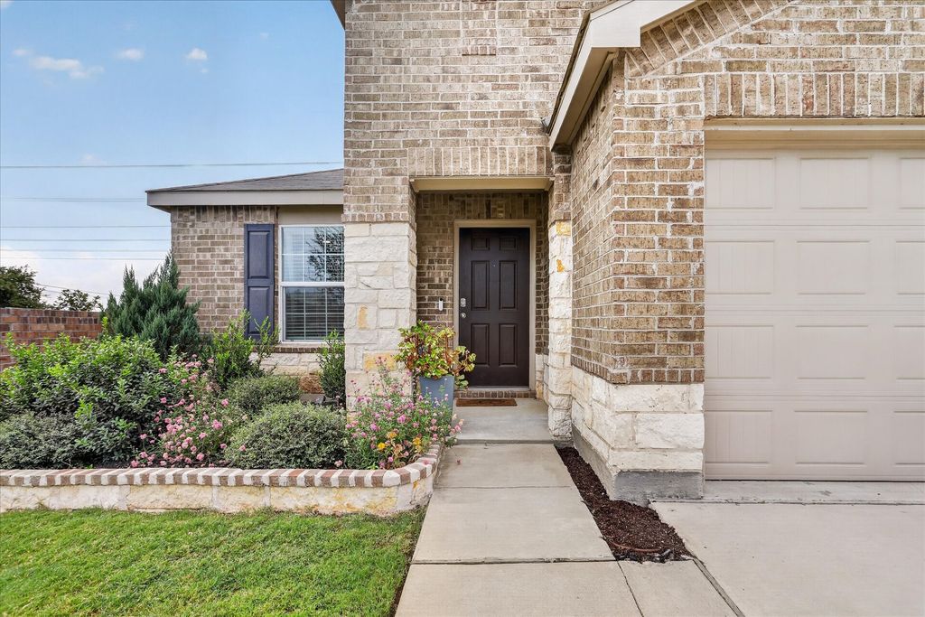 4409 Greenham Lane, Fort Worth, TX 76036 — photo 2