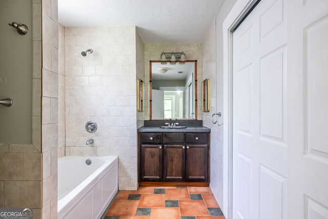 1135 Dobbs Drive, Atlanta, GA 30316