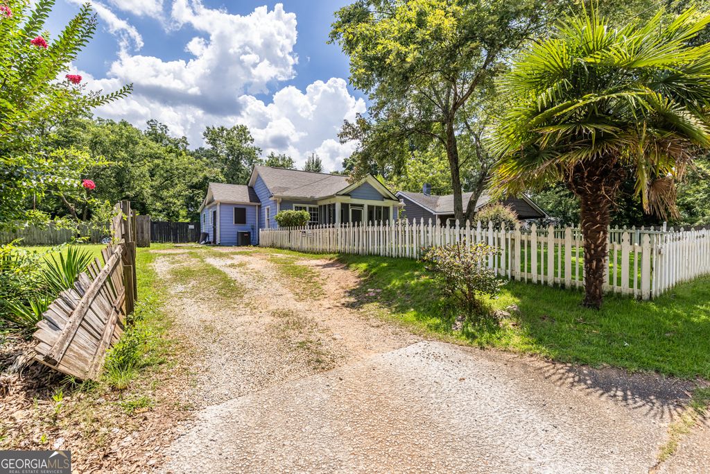 1135 Dobbs Drive, Atlanta, GA 30316