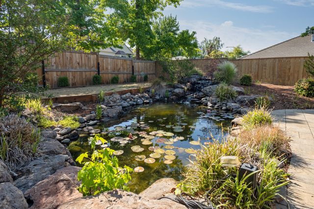2928 Flint Ridge Avenue, Medford, OR 97504