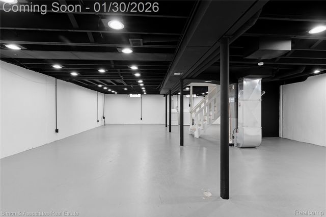 18072 Snow Avenue, Dearborn, MI 48124