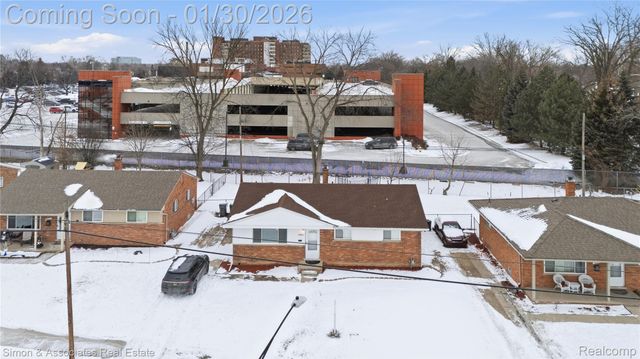 18072 Snow Avenue, Dearborn, MI 48124