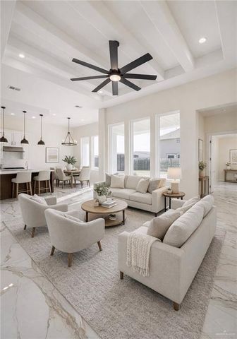 2410 E Sabinal Avenue, Hidalgo, TX 78557