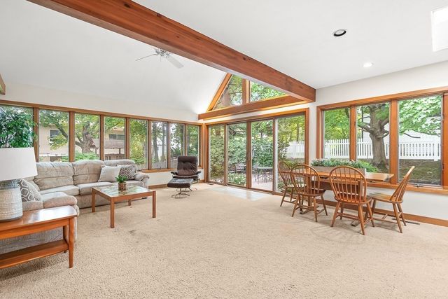 8 North Gateway, Winchester, MA 01890