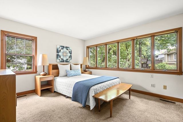 8 North Gateway, Winchester, MA 01890