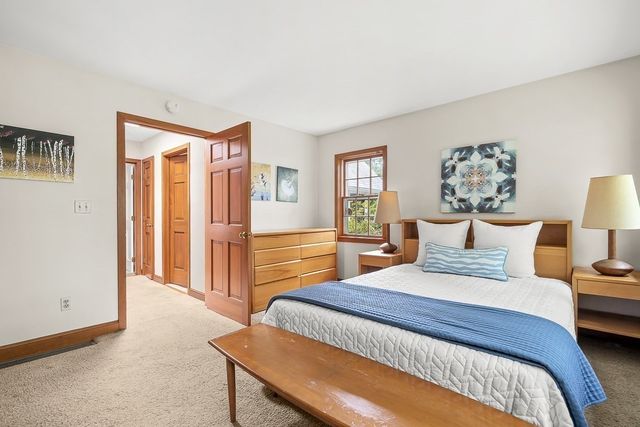 8 North Gateway, Winchester, MA 01890