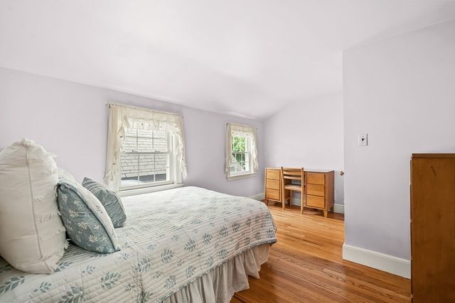 8 North Gateway, Winchester, MA 01890