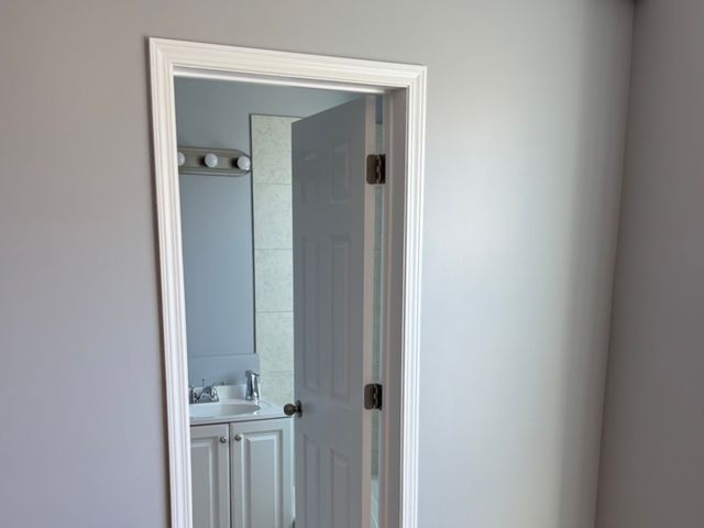 7645 S Cottage Grove Avenue 6, Chicago, IL 60619